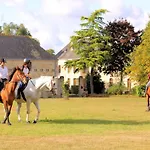 Chateau Du Bu Hotel