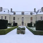Hotel Chateau Du Bu 4*