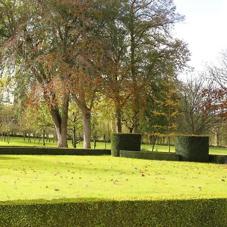 Szálloda Chateau Du Bu 4*