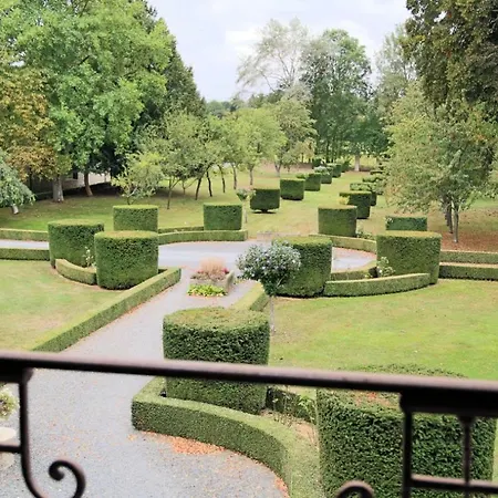 Chateau Du Bu 4*