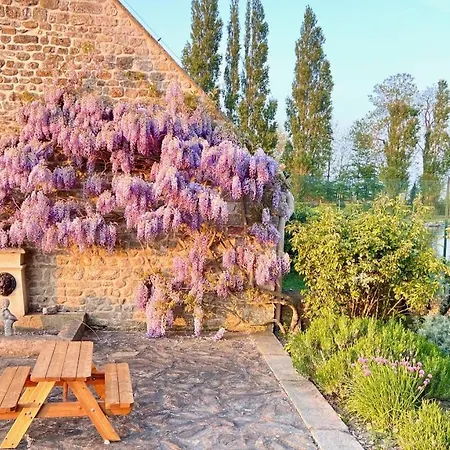 Chateau Du Bu Hotel 4*