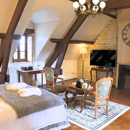 Chateau Du Bu Hotel