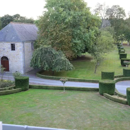 Chateau Du Bu