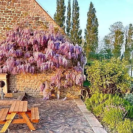 Chateau Du Bu ホテル 4*