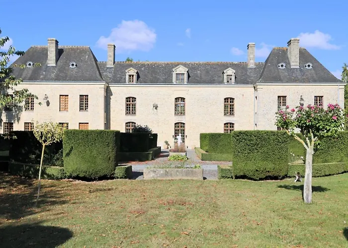 Otel Chateau Du Bu 4*